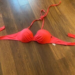 La Vie en Rose bikini top